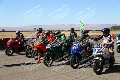 media/Aug-13-2023-CRA (Sun) [[1cfc37a6fb]]/Race 4 400 Superbike/Grid Shots/